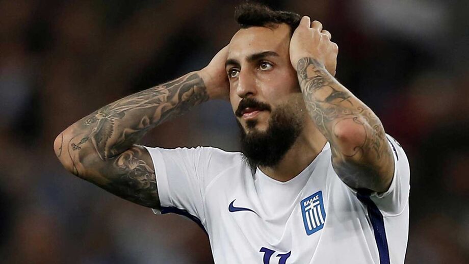 Mitroglou não foi inscrito na Liga Europa e um dos 'culpados' é o... Benfica
