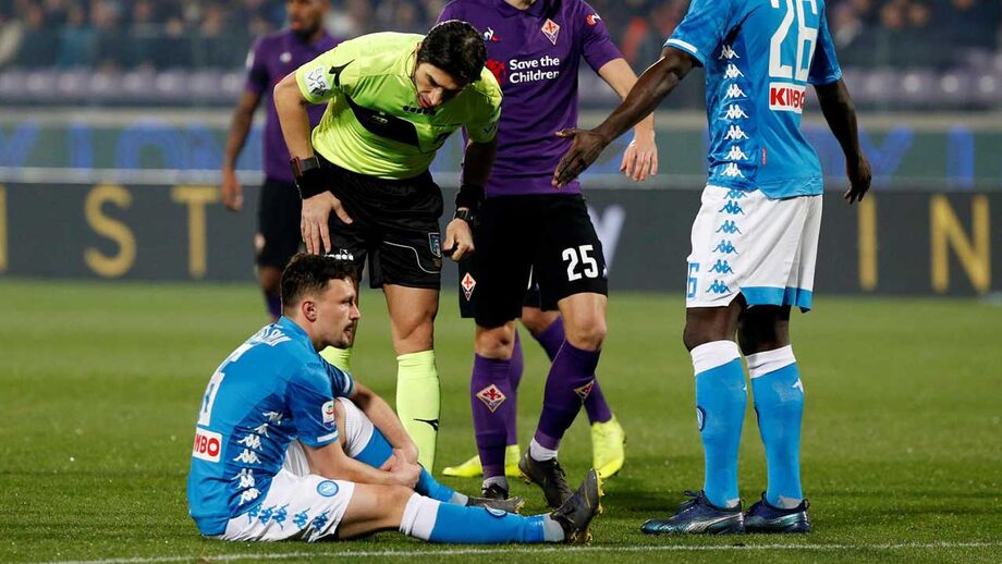 Nápoles cede empate em Florença e fica sem Mário Rui