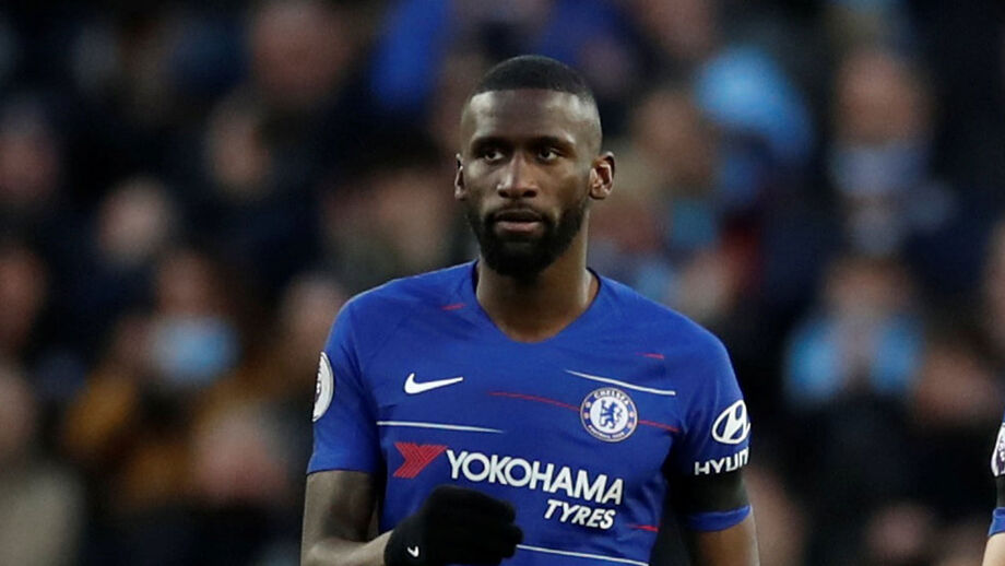 Rüdiger 'agredido' por cartão de sócio
