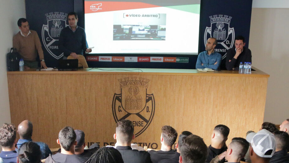 Plantel fogaceiro recebeu sessão de esclarecimento sobre o VAR