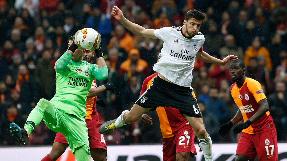 Rúben Dias feliz, confiante e... capitão