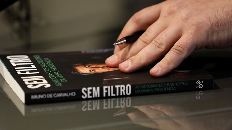 Bruno de Carvalho e 5 mil telemóveis para 700 funcionários