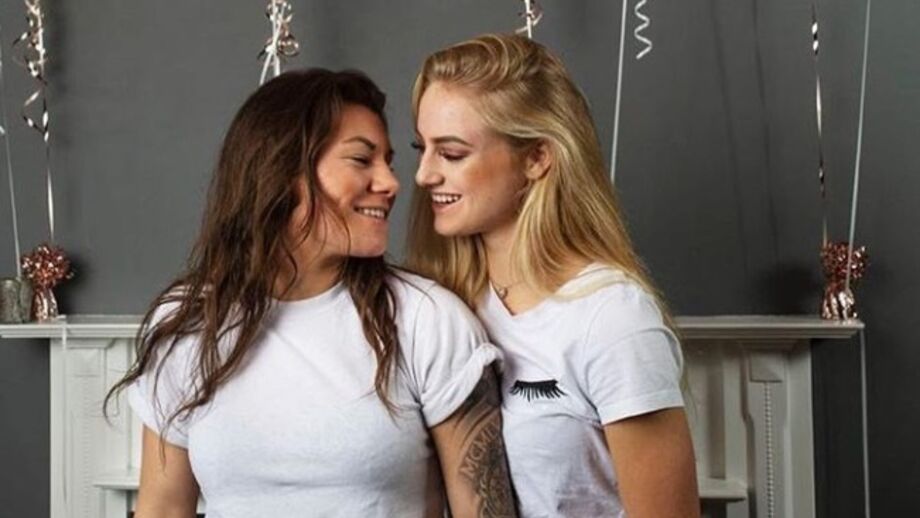 Alisha e Ramona, jogadoras de futebol, rivais e namoradas: história contada em documentário