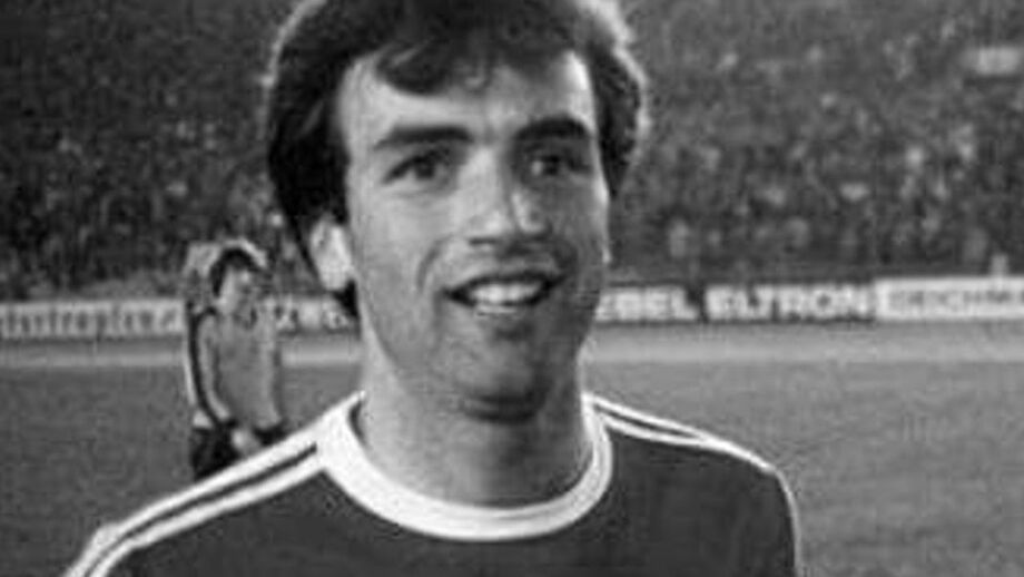 Morreu o antigo jogador do Benfica e internacional português Frederico Rosa