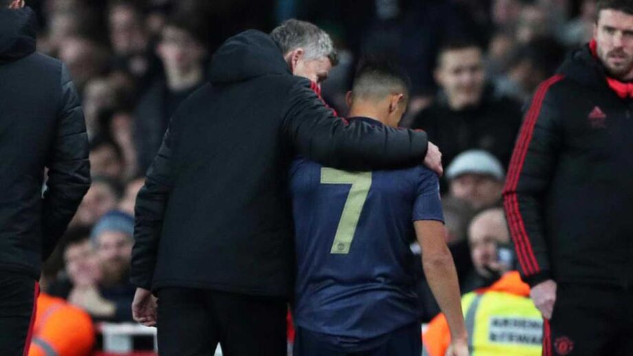 Solskjaer 'imita' Cristiano Ronaldo: «Alexis Sánchez é como uma garrafa de ketchup»