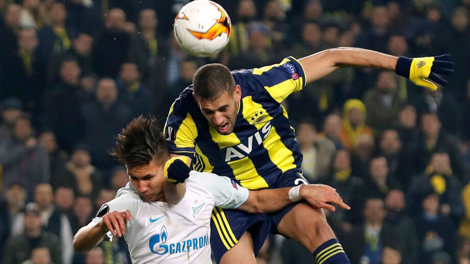 Zenit-Fenerbahçe: Golo de Slimani confere vantagem aos turcos