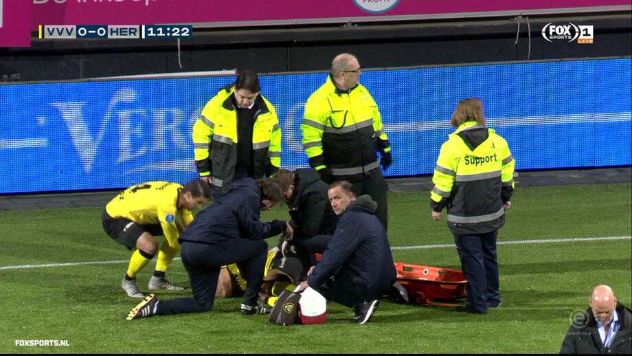 A grave lesão que motivou suspensão de jogo na Holanda