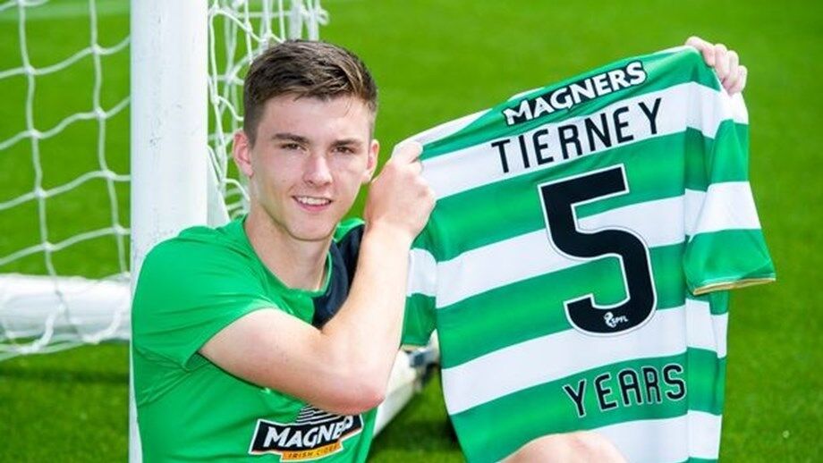 Kieran Tierney a caminho do Arsenal