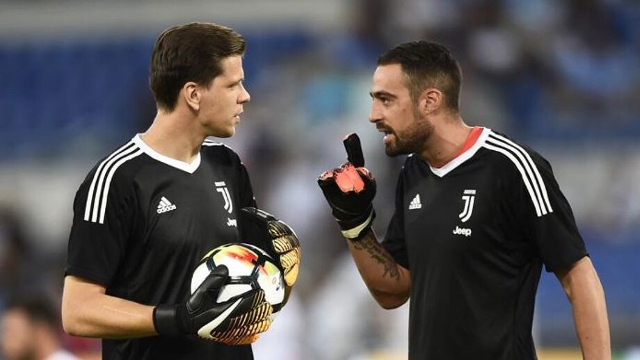 Szczesny: «Pinsoglio tem tantos títulos como Totti»
