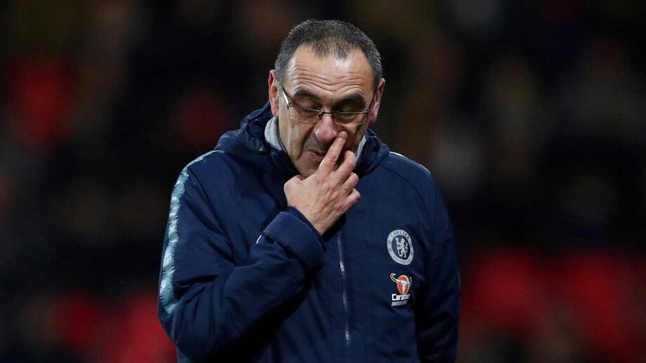 Maurizio Sarri com vida complicada após derrota por 6-0 frente ao Manchester City