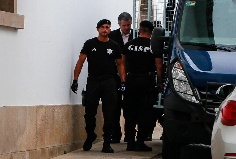 Pedro Dias às chegada a julgamento no Tribunal de Évora