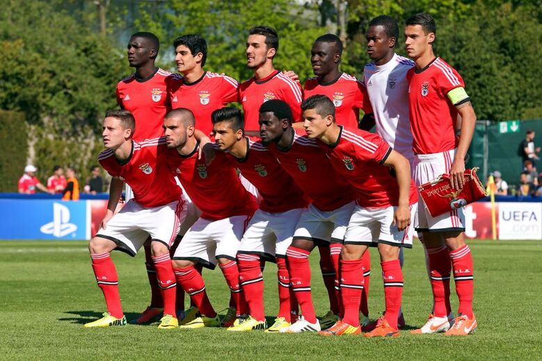 O onze do Benfica na primeira final da Youth League, em 2014