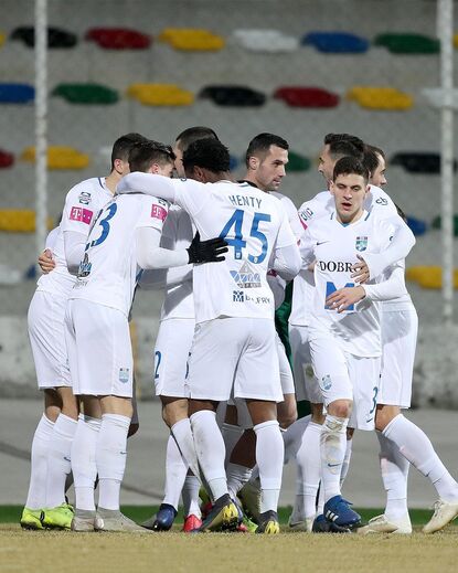 NK Osijek (Croácia) - 12 golos