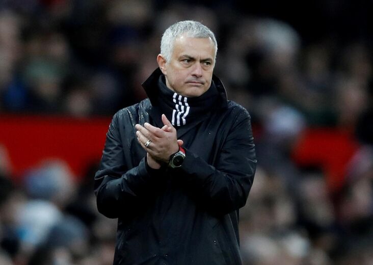 6.º - José Mourinho (25 títulos: 21 nacionais; 4 internacionais)