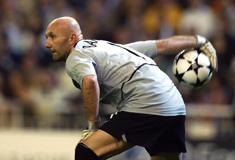 Fabien Barthez, Manchester United (2000/01; 2002/03)