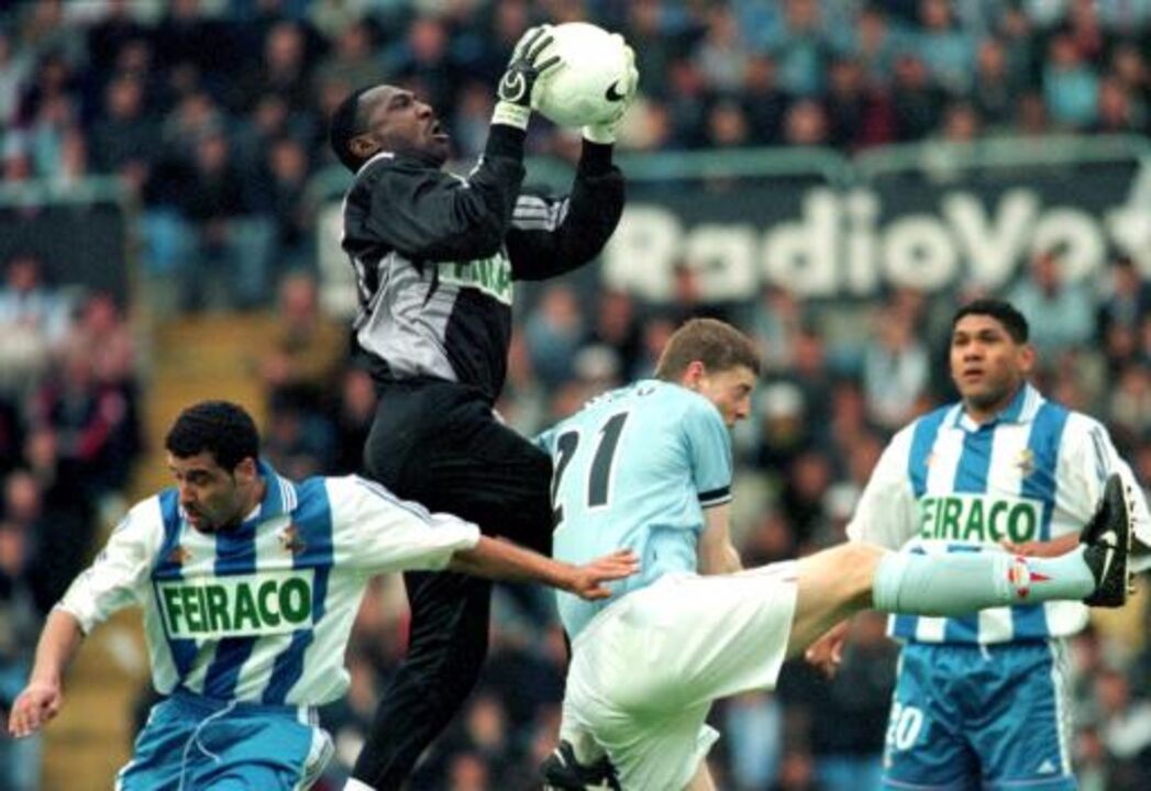 Songo'o, Deportivo - 40 anos e 67 dias