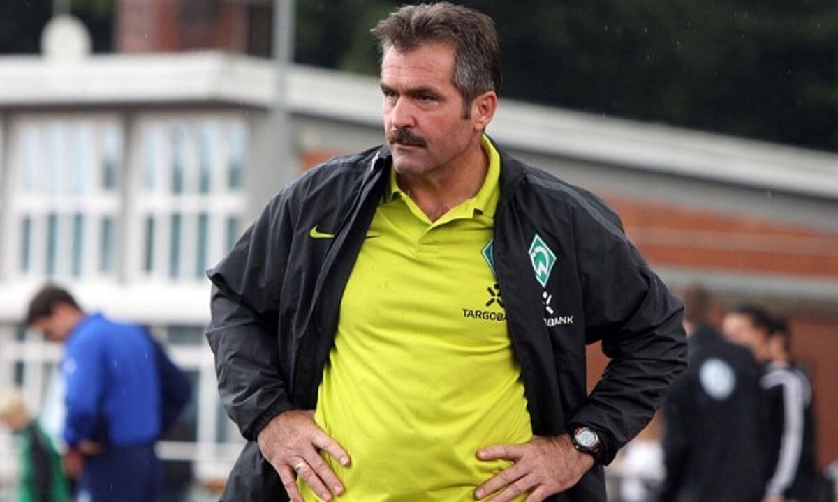 Votava, Werder Bremen - 40 anos e 225 dias