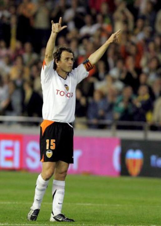 Carboni, Valencia - 41 anos e 40 dias