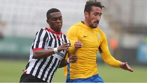 Varzim-Estoril, 0-0: Falta de eficácia na base do nulo