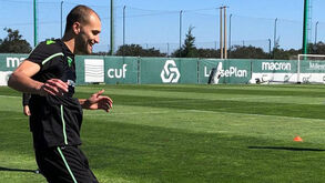 Cinco jogadores do Sporting fazem treino de gestão física