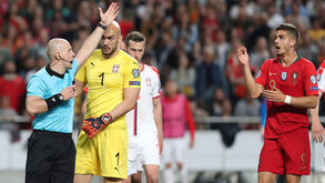Portugal-Sérvia, 1-1: Campeões europeus... do azar