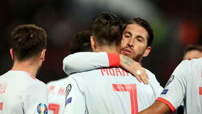 Sergio Ramos iguala Casillas como o mais vitorioso de sempre por Espanha