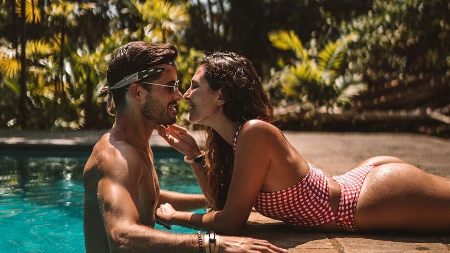 Casal português de bloggers arrasado após foto “irresponsável” em comboio