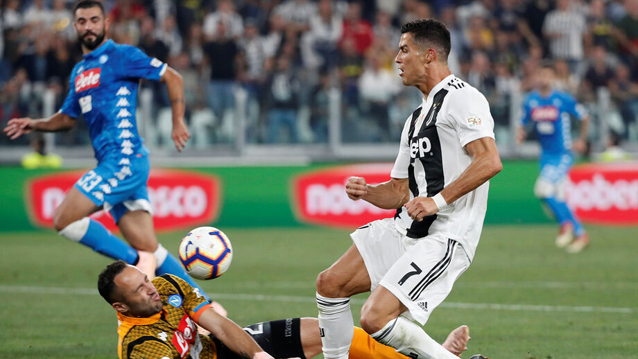Meret na mira de Cristiano