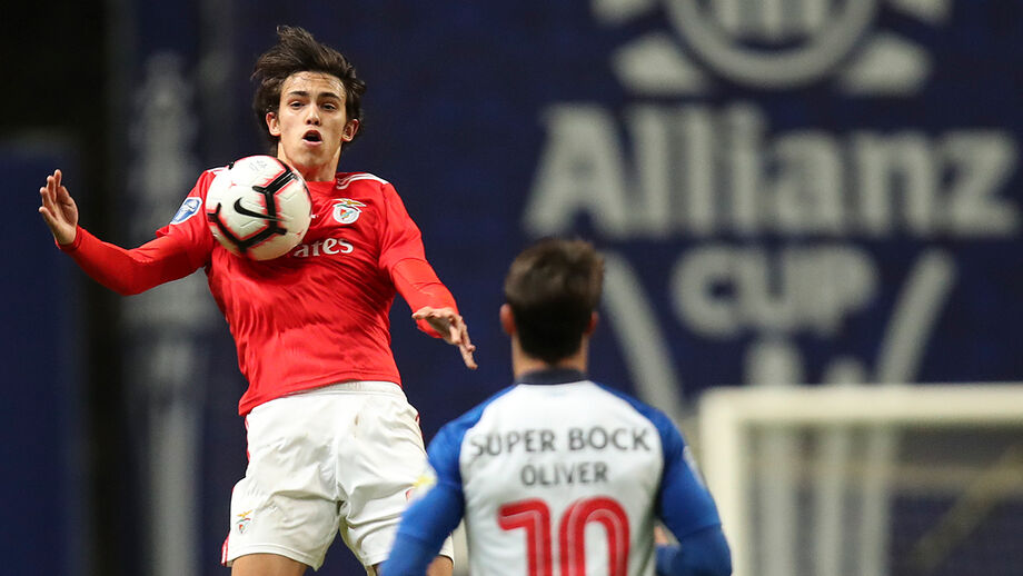 João Félix mostra as garras