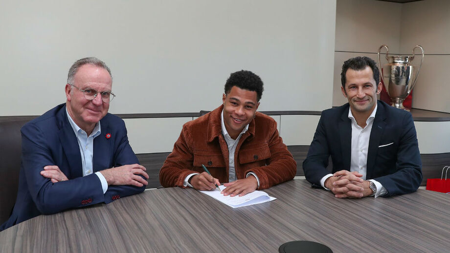 Serge Gnabry renova contrato com o Bayern Munique até 2023