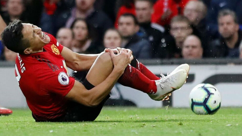Alexis Sánchez vai desfalcar Manchester United até 6 semanas por lesão