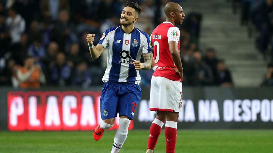 Atlético Madrid já se decidiu quanto a Alex Telles