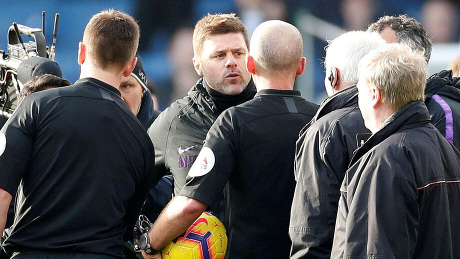 Treinador do Tottenham suspenso por dois jogos na liga inglesa