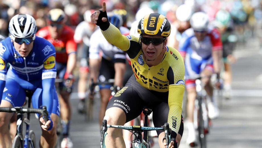 Dylan Groenewegen vence ao sprint primeira etapa do Paris-Nice