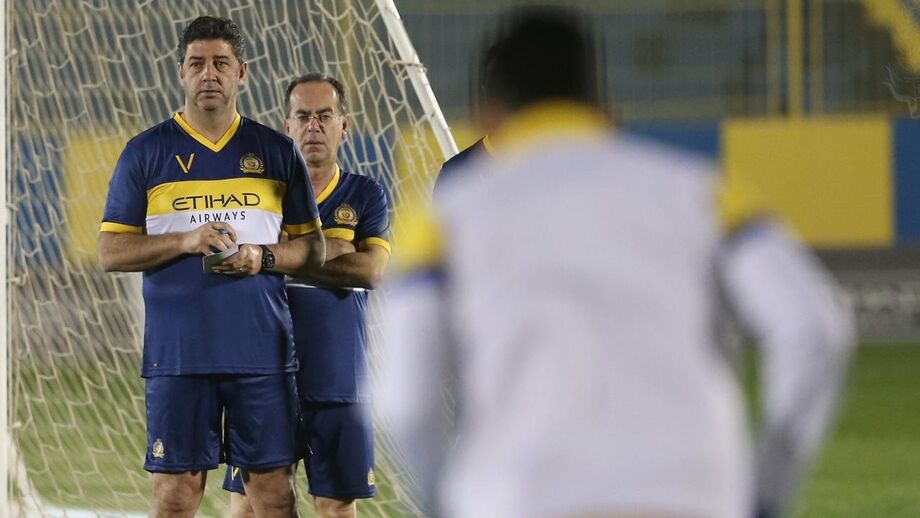 Al-Nassr de Rui Vitória perde nos descontos em jogo da Liga dos Campeões asiática