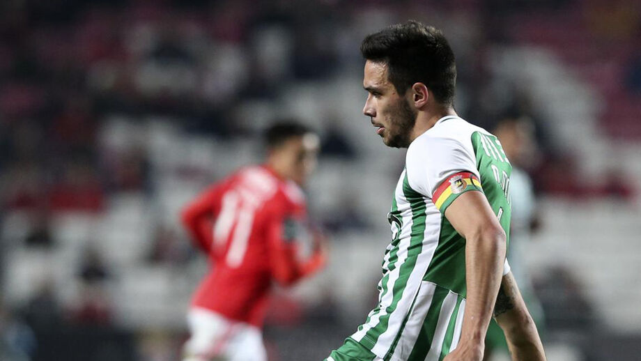 Nélson Monte termina a época
