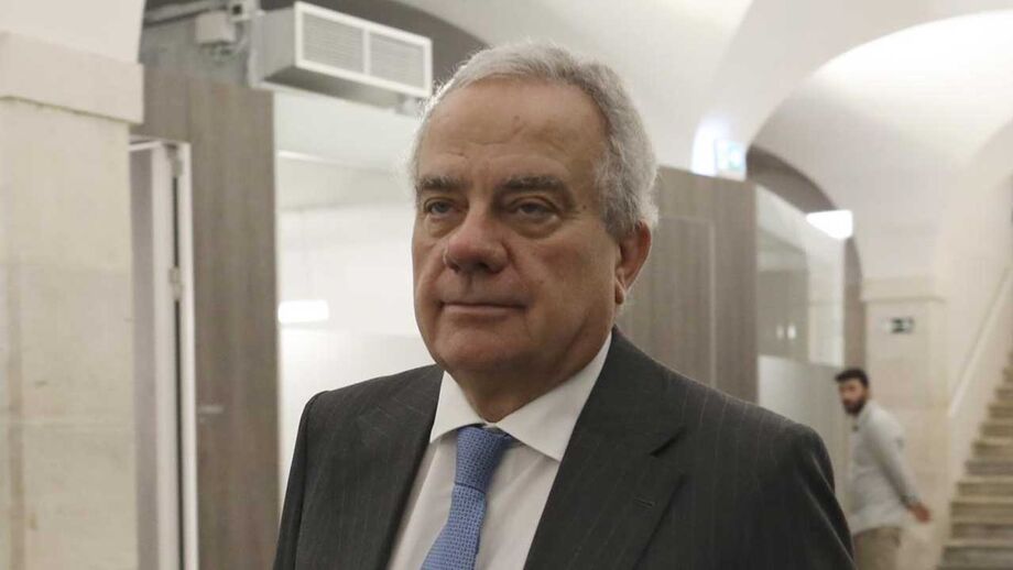 Ricciardi: «Só me ajoelho perante duas entidades: Deus e a minha mulher»