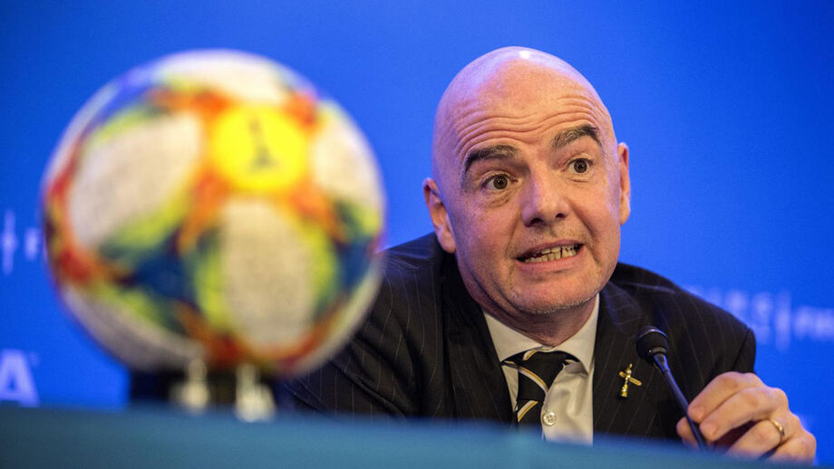 FIFA avança com Mundial de clubes com 24 equipas apesar da oposição europeia
