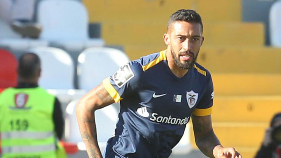 César: «Perguntava a mim mesmo: 'Será que sou o pior defesa da Liga, sou assim tão mau?'»