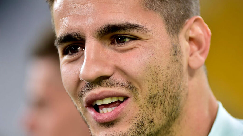 Morata brinca com renovação de Casillas: «Conseguiu 'encostar-se' mais um pouco no FC Porto»