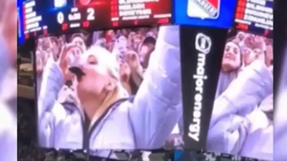 O 'penálti' de Sansa Stark em jogo da NHL que já é viral