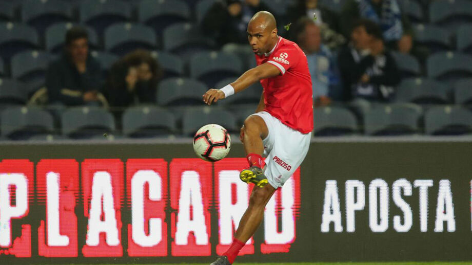 Wilson Eduardo apura Angola diretamente para a fase final