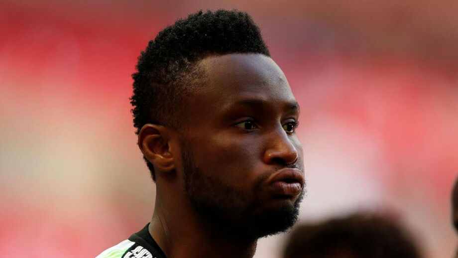 Obi Mikel conta drama vivido pelo pai já por duas vezes: sequestro e ameaças de morte
