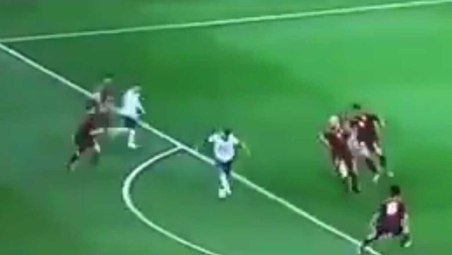 Benedetto tentou imitar assistência de Suárez para Messi... e correu-lhe mal