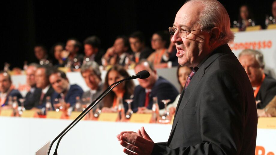 Objetivo de Rio não é governar com o PS mas