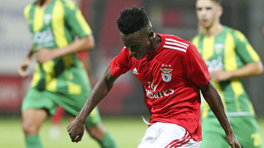 PSV avança com proposta por Umaro Embaló