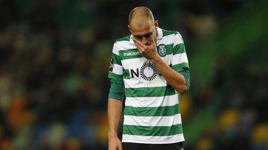 Sporting revela lesão de Bas Dost no joelho direito