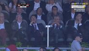Vieira discutiu com Salvador o lance do segundo penálti para o Benfica