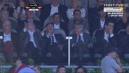 Vieira discutiu com Salvador o lance do segundo penálti para o Benfica