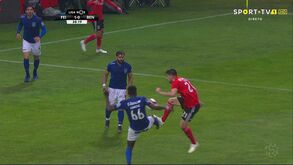 Francisco J. Marques mostra críticas ao penálti sobre Pizzi em televisão estrangeira